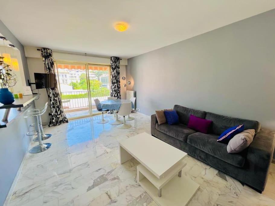 Le Pinede - Apt 4 Prs- Parking - Clim - 500M Plages Αντίμπ Εξωτερικό φωτογραφία