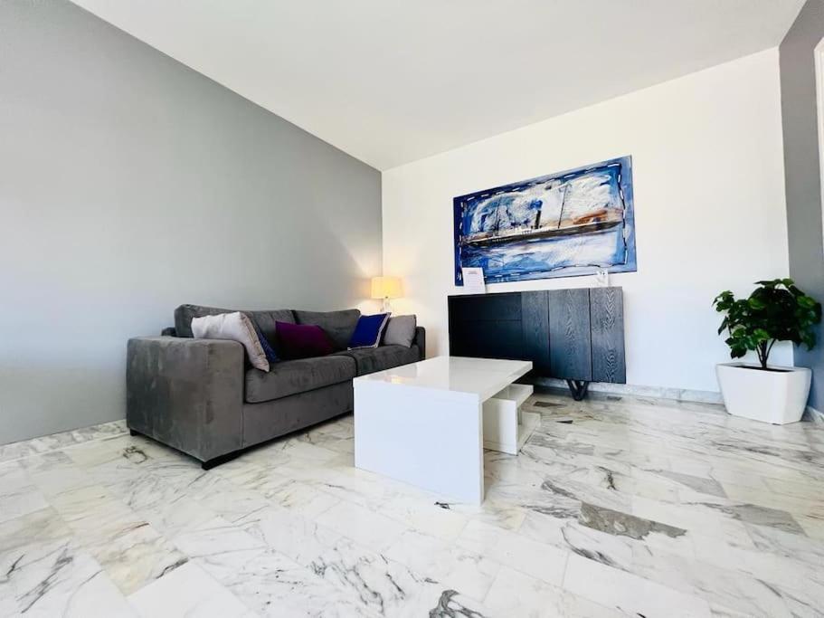 Le Pinede - Apt 4 Prs- Parking - Clim - 500M Plages Αντίμπ Εξωτερικό φωτογραφία