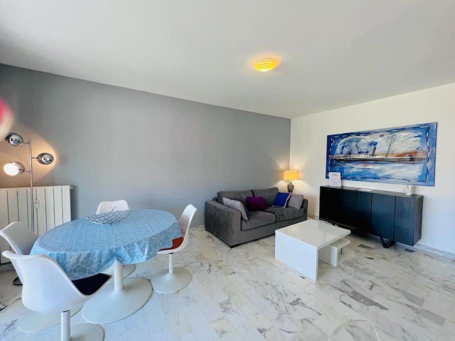 Le Pinede - Apt 4 Prs- Parking - Clim - 500M Plages Αντίμπ Εξωτερικό φωτογραφία
